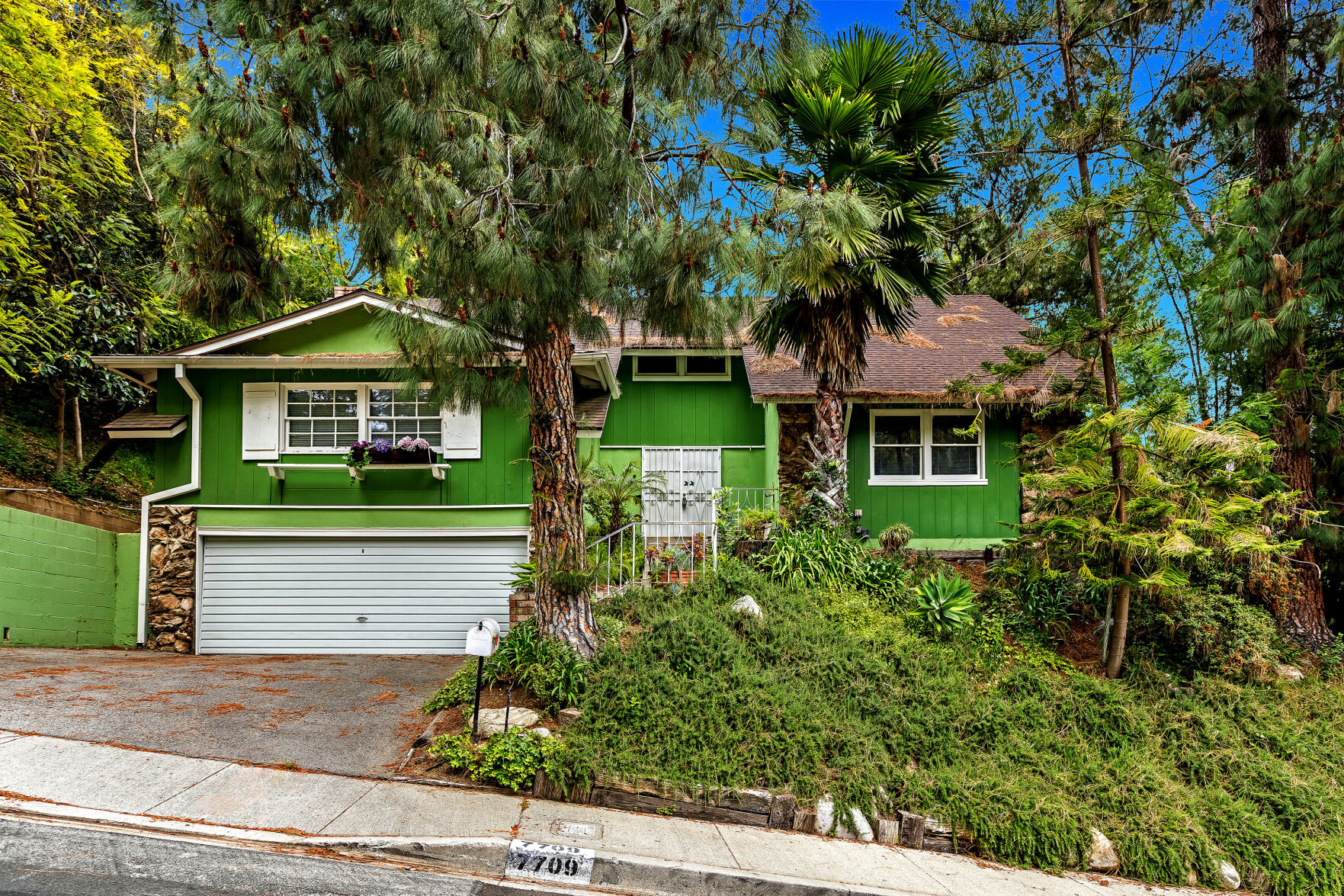 LIFE-HOME-HOTPROPERTY-1-LA